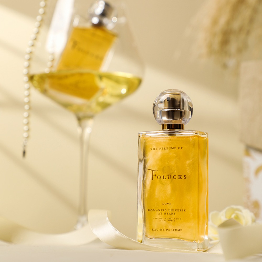 The Collection Perfume Fragrance - A fresh and natural floral-fruity fragrance